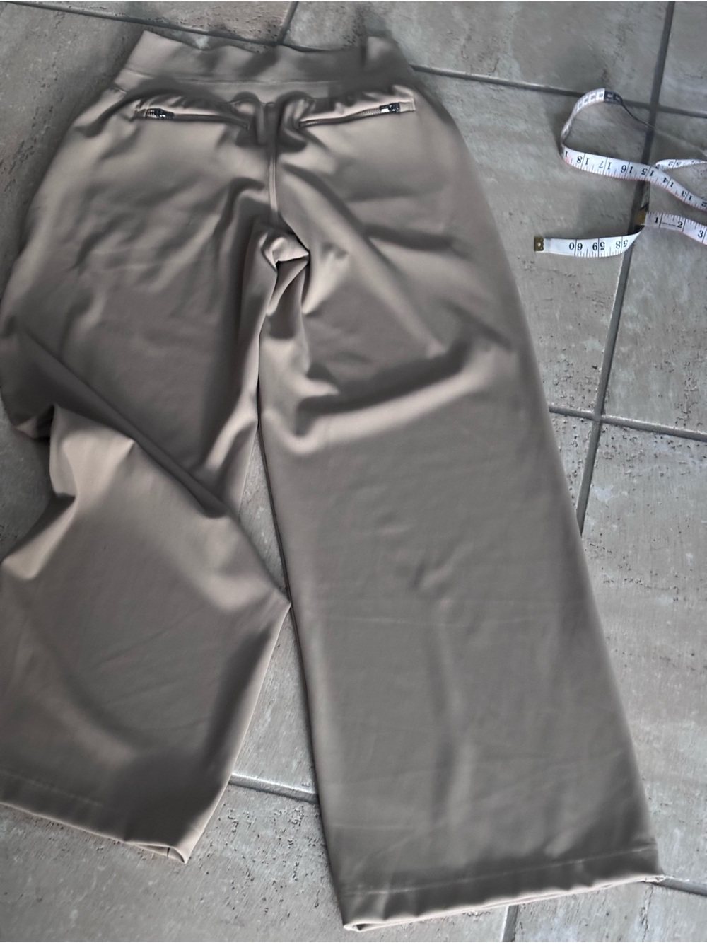 Athleta Womens Pants Venice Wide Leg High Rise Athletic Active Size Small Taupe - Picture 9 of 12